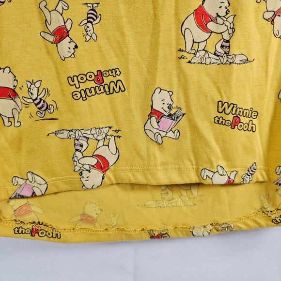 Disney's Winnie the Pooh Character T-shirt NWT Juniors Size M - Picture 5 of 8